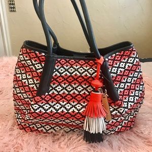 Vince Camuto tote